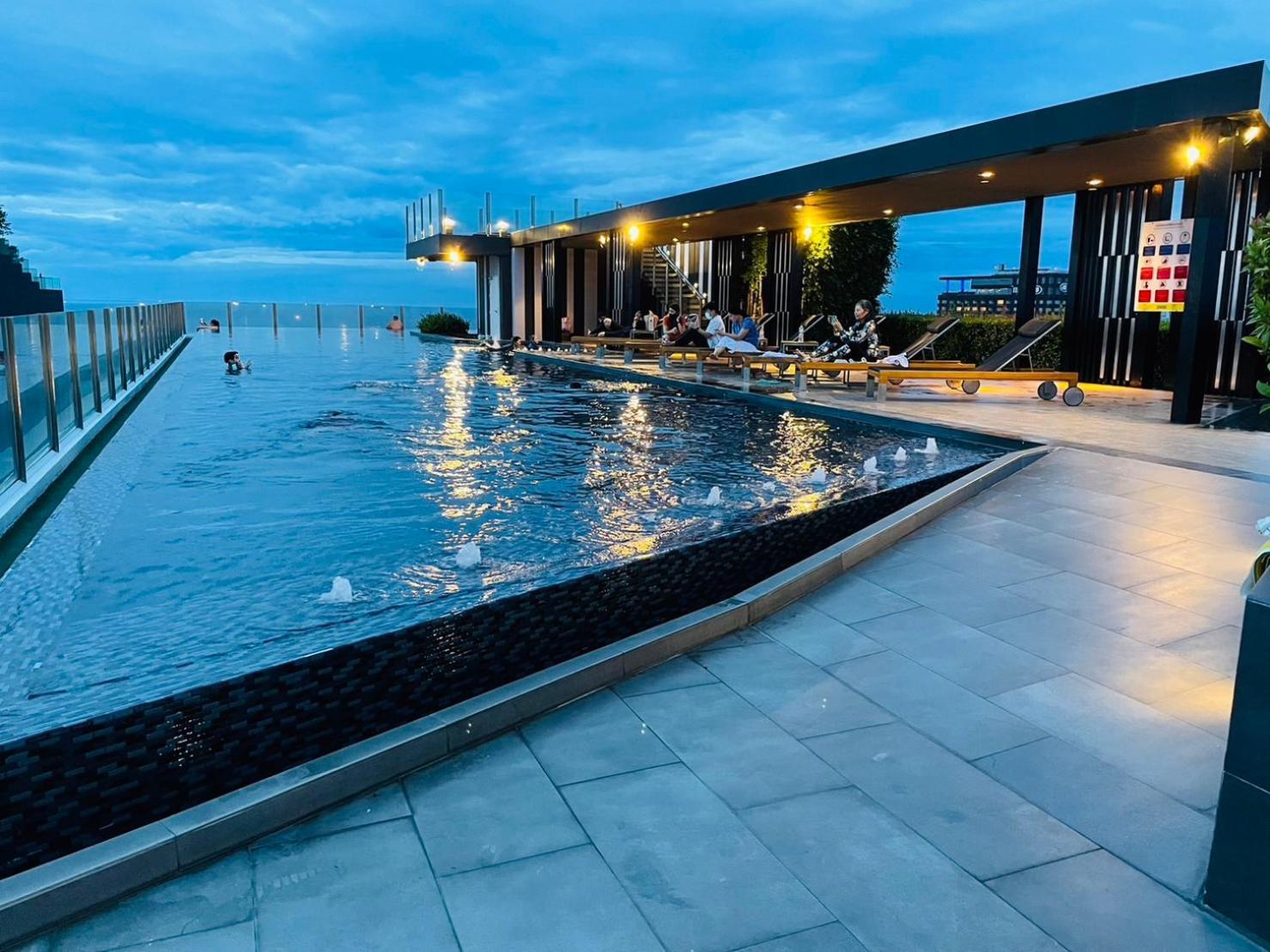 The Base 290 By Numam Apartment Pattaya